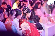 简阳汉服模特兼职(想做汉服模特去哪里找)