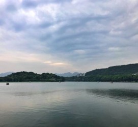 简阳杭州自助游(杭州自助游旅游攻略)