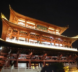 简阳长沙旅游攻略(长沙旅游攻略景点必去长沙美食街)