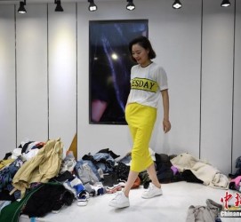 简阳兼职模特试衣服(兼职做试衣模特好吗)
