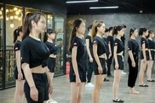 简阳兼职模特进修班(学生怎么兼职模特)