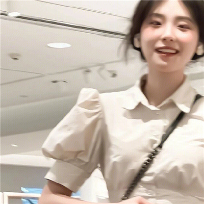 简阳高端纯出女孩雇用(高端名媛定造)奢华游艇豪侈生活月入50W