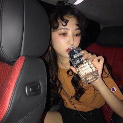简阳伴游玩耍享受异国风情的美妙光阴