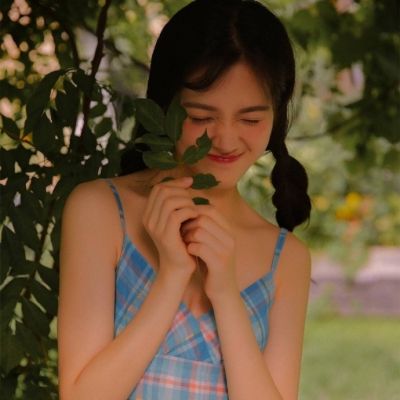 简阳伴游女生柳如烟的资料