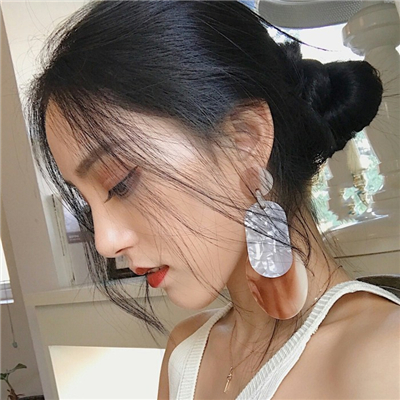 简阳伴游女生张悦然的资料
