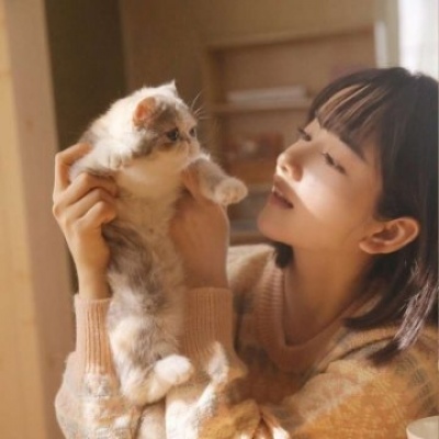 简阳伴游女生邓珊珊的资料