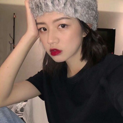 简阳伴游女生陈思瑶的资料
