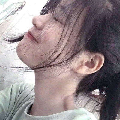 简阳伴游女生烟雨蒙蒙的资料