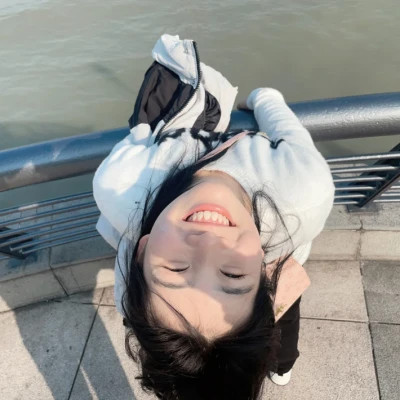 简阳伴游女生李琳洁的资料