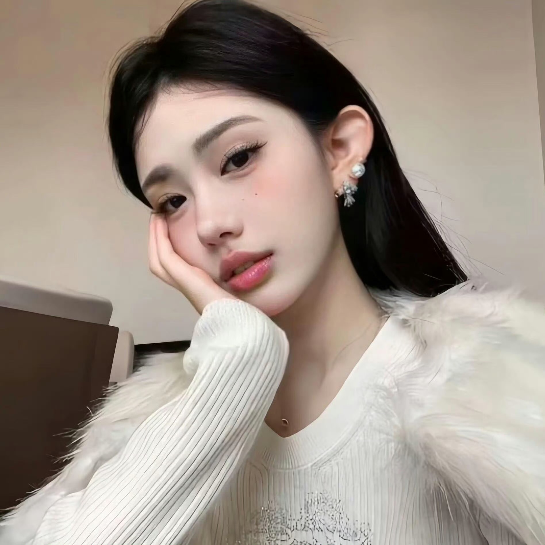 简阳伴游女生沈梦蝶的资料