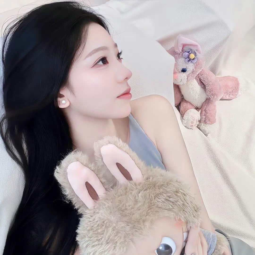 简阳伴游女生林雾眠的资料