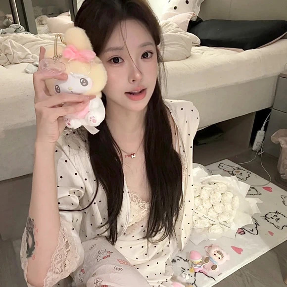 简阳伴游女生 | 微微的资料